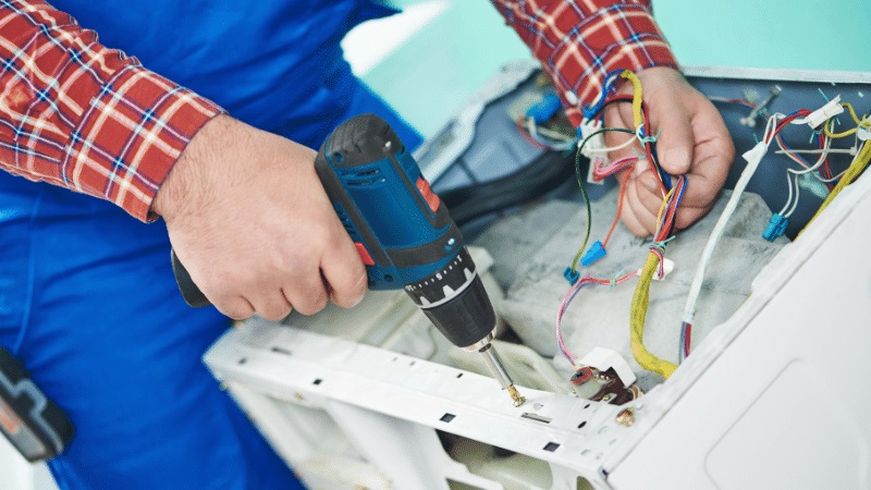 Saruhanlı Axen Axen çamaşır makinesi kart tamiri – Su almama arızası orijinal parça ile giderildi. - Teknik servis örneği